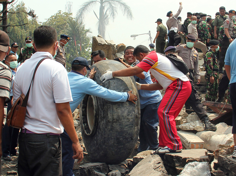 Illustration for article titled Indonesian Air Force C-130 Crashed Into A Dense Neighborhood In Medan